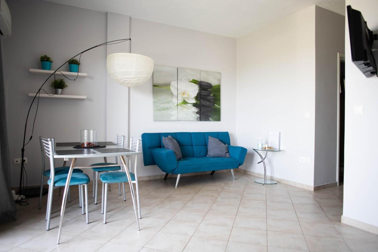 Isola Apartments ซิโลกาสโตร ภายนอก รูปภาพ